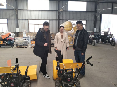 フロスティ・パートナーシップ：ケレイド社がロシアの自治体向け除雪機400台供給契約を締結