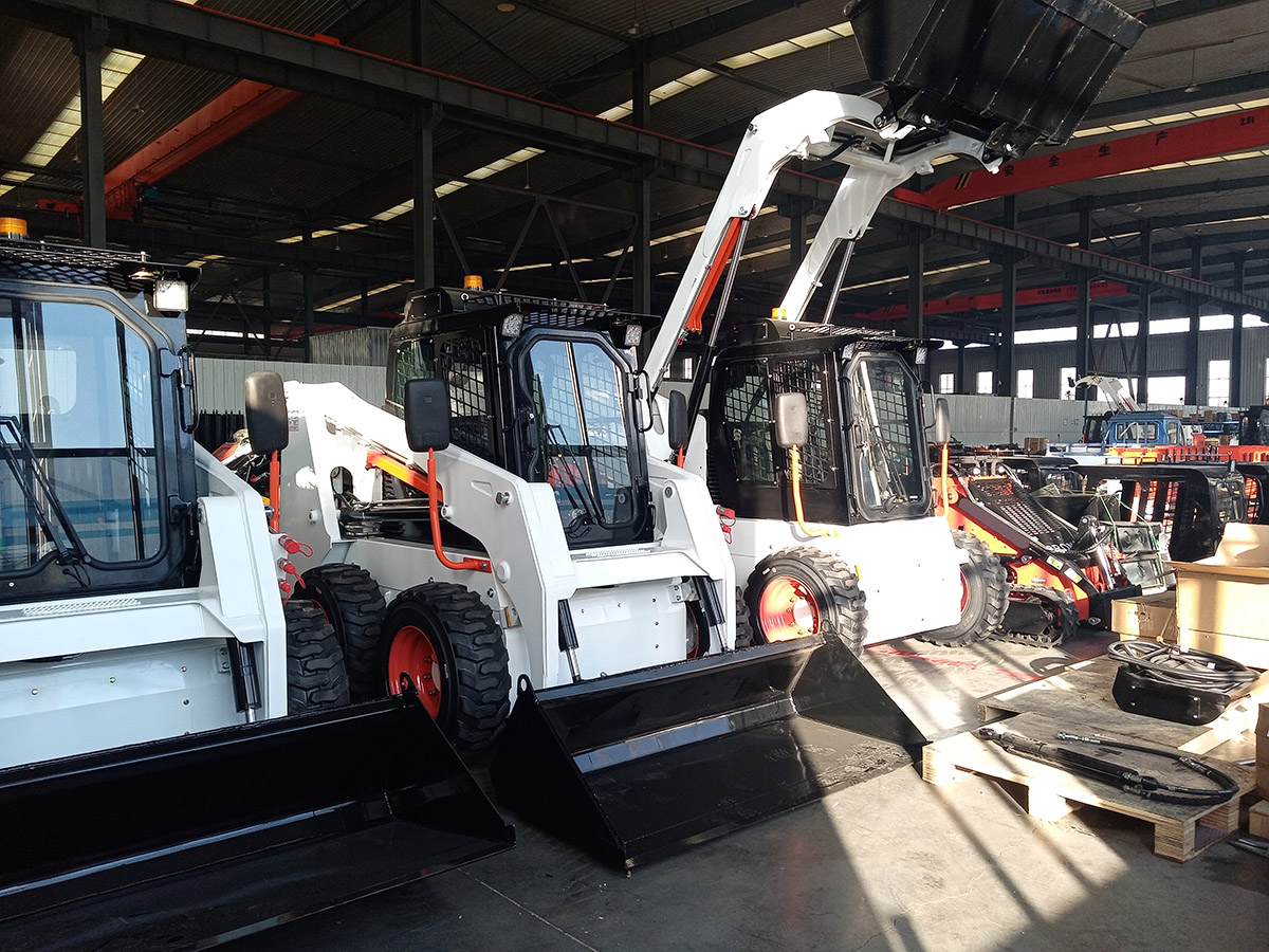 イタリアの顧客訪問中の実世界パフォーマンステスト：2メートルの深さのピットと45°の傾斜を楽々と克服